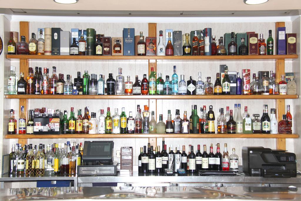 Hostal Restaurante La Masia Vila-real Екстер'єр фото