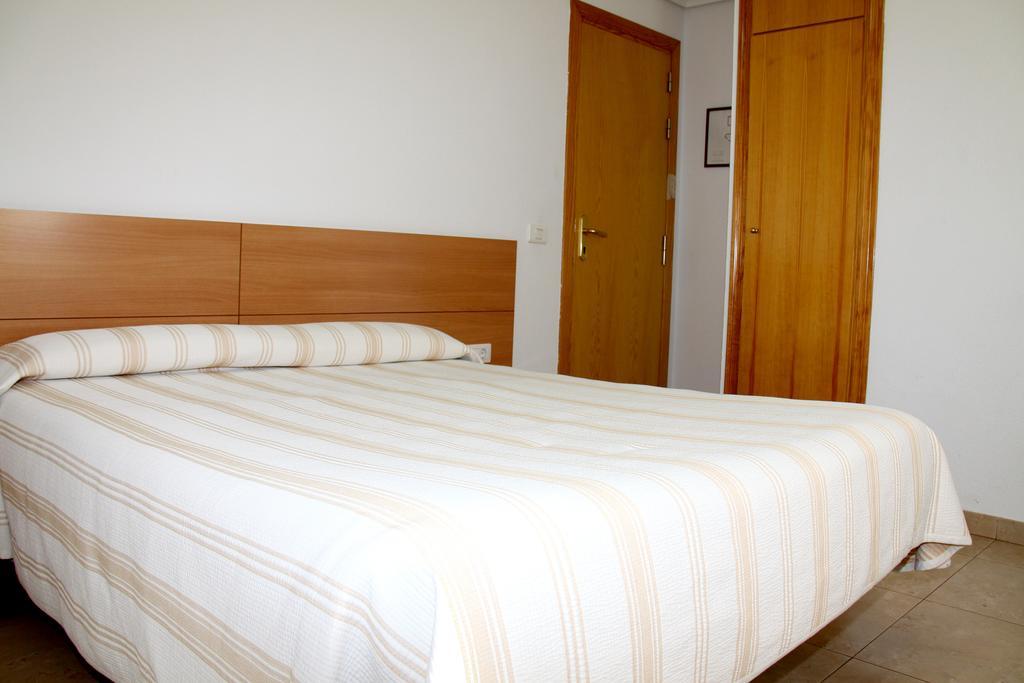 Hostal Restaurante La Masia Vila-real Екстер'єр фото