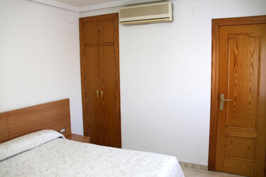 Hostal Restaurante La Masia Vila-real Екстер'єр фото