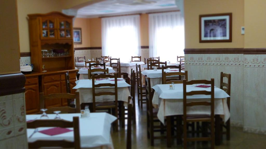 Hostal Restaurante La Masia Vila-real Екстер'єр фото