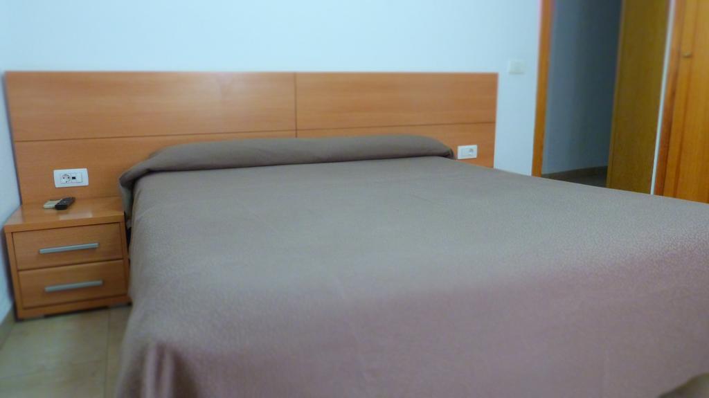 Hostal Restaurante La Masia Vila-real Екстер'єр фото